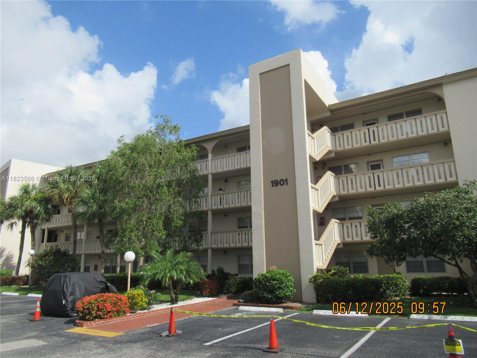 1901 Bermuda Cir F1, Coconut Creek, Broward County, Florida - 1 Bedrooms  
1 Bathrooms - 