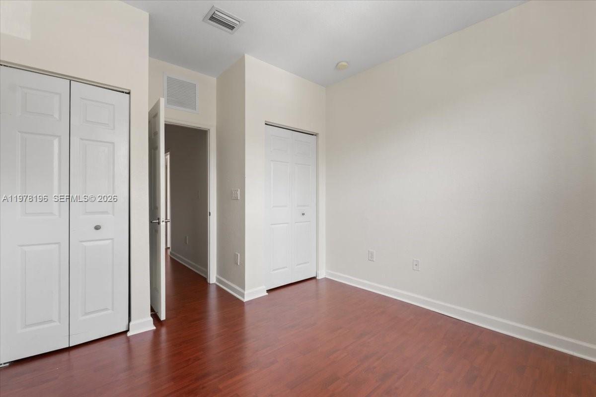 THE SHORES CONDO NO 2 - Residential Lease