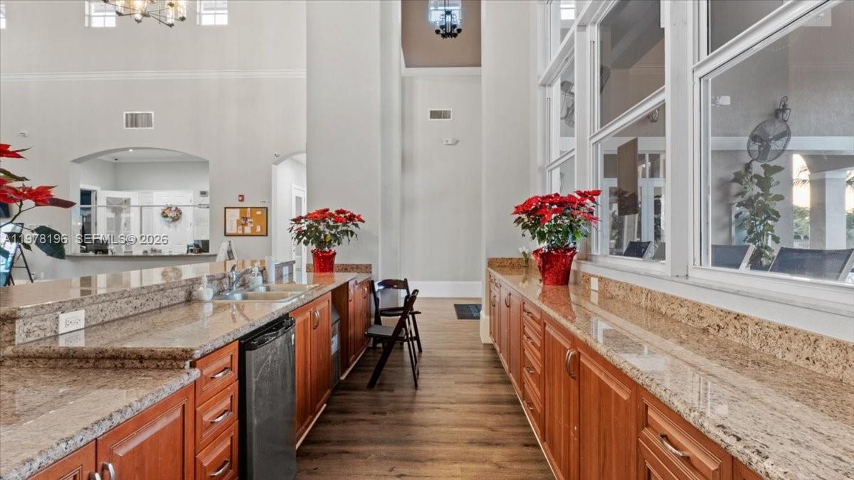 THE SHORES CONDO NO 2 - Residential Lease