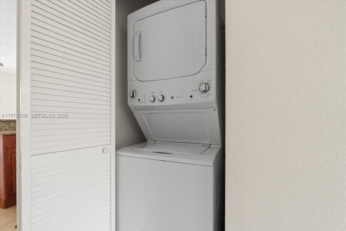 THE SHORES CONDO NO 2 - Residential Lease