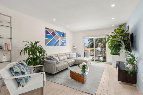 Photo of 1519 Drexel Ave #402, Miami Beach, FL 33139 (MLS # A11874292)