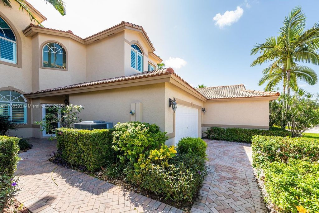 Photo of 5134 W Madison Lakes Cir W, Davie, FL 33328 (MLS # A11788593)