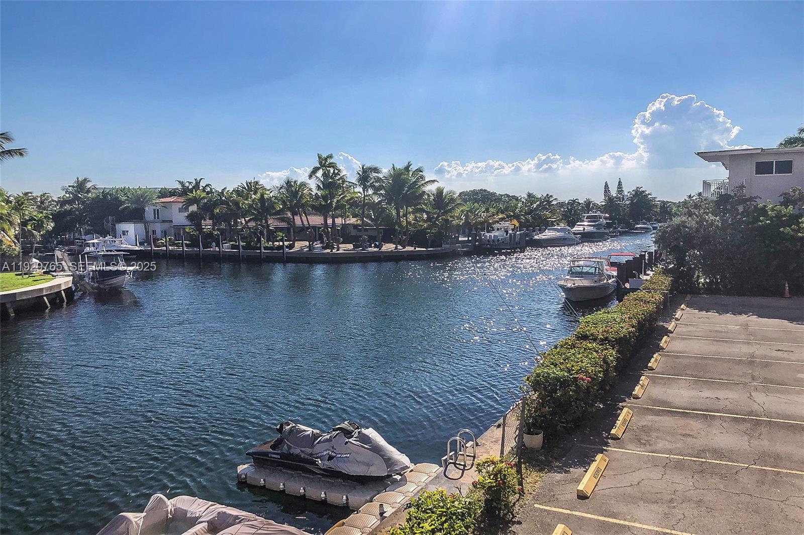 WATERSIDE TOWERS CONDO - Residential