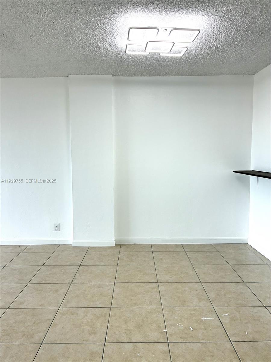 WATERSIDE TOWERS CONDO - Residential