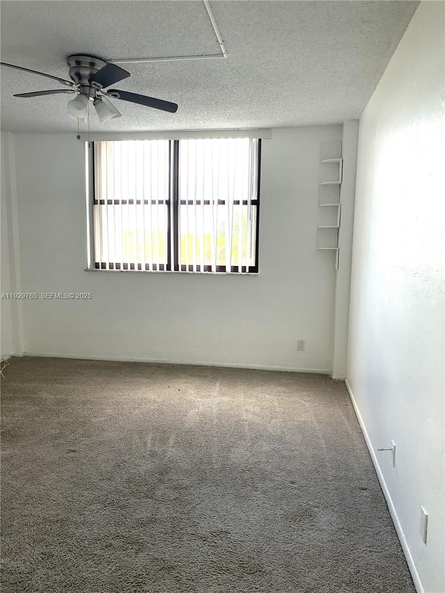 WATERSIDE TOWERS CONDO - Residential