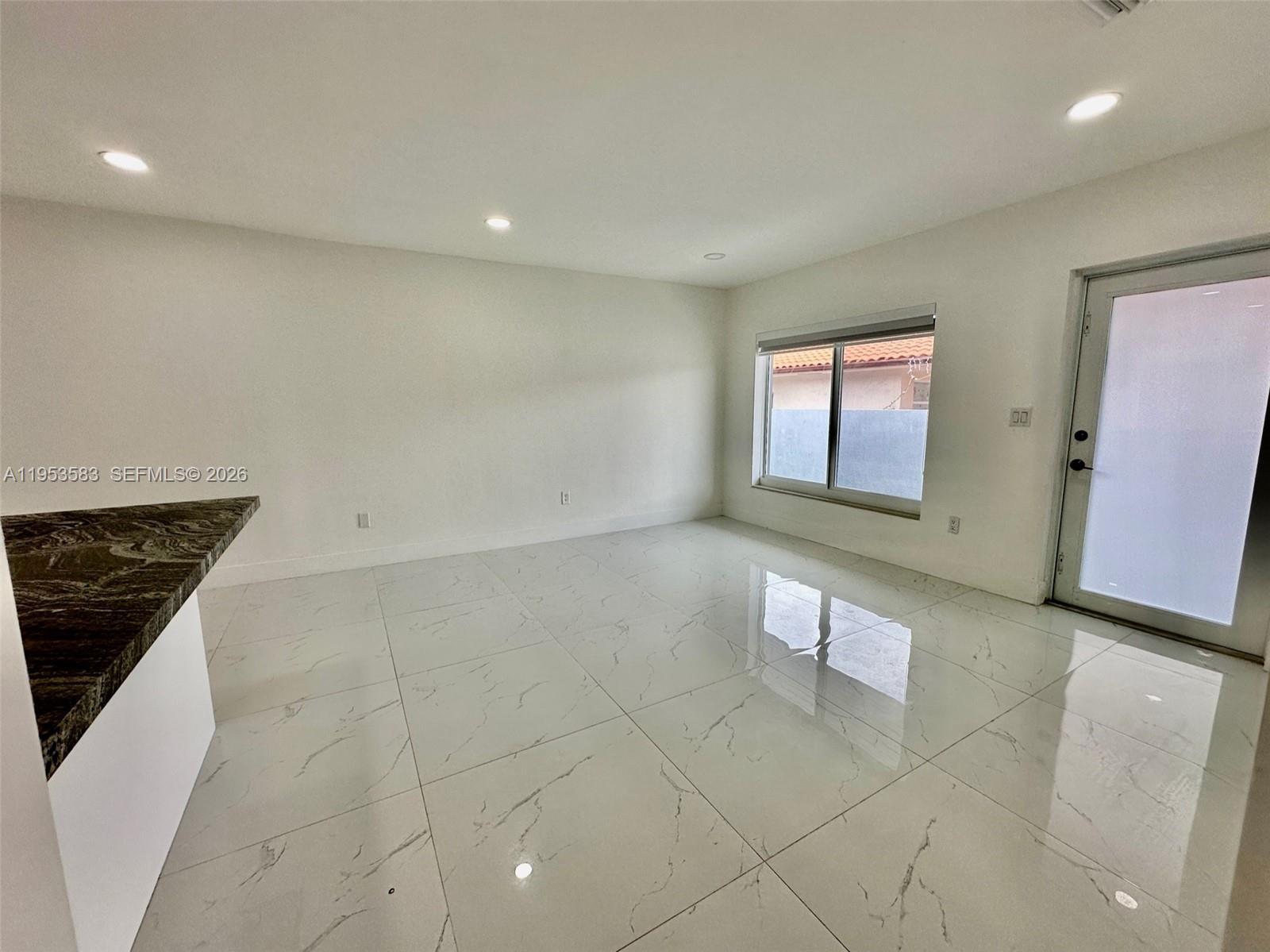 CAROLINA HEIGHTS - Residential Income