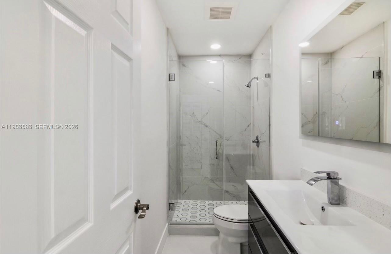 CAROLINA HEIGHTS - Residential Income