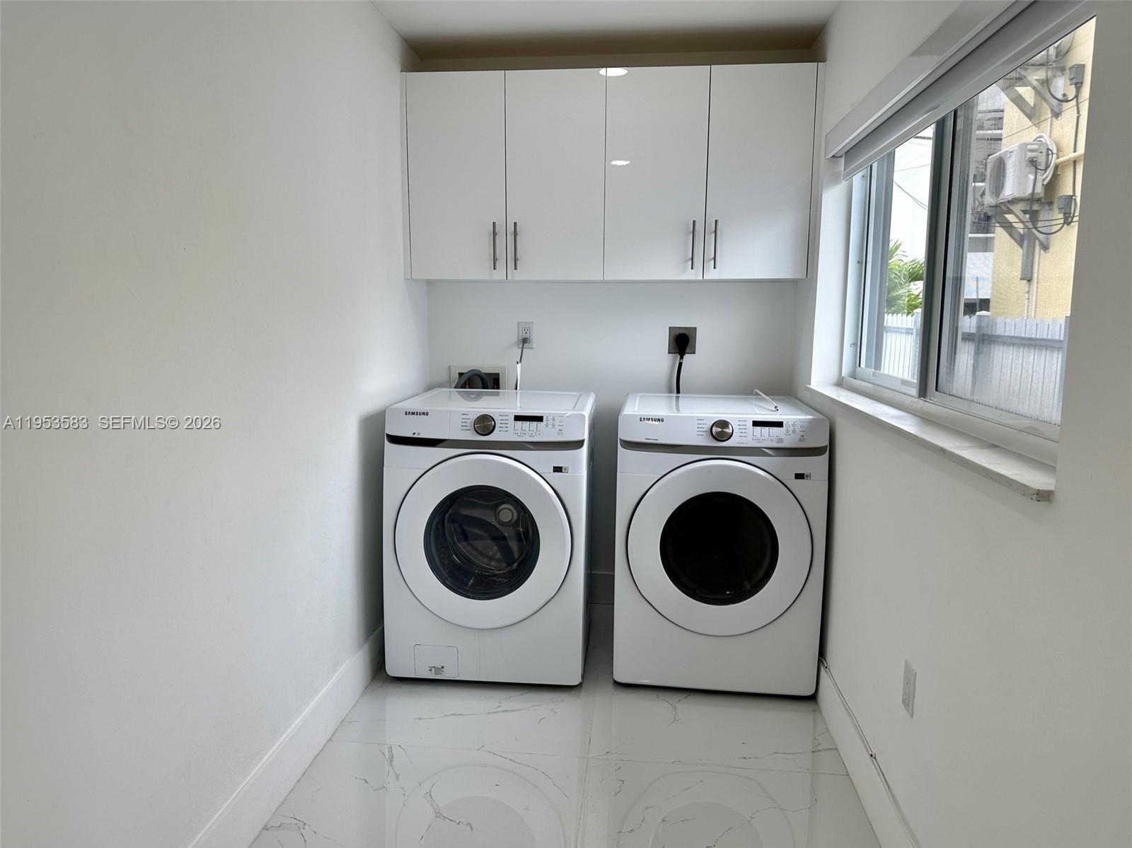 CAROLINA HEIGHTS - Residential Income