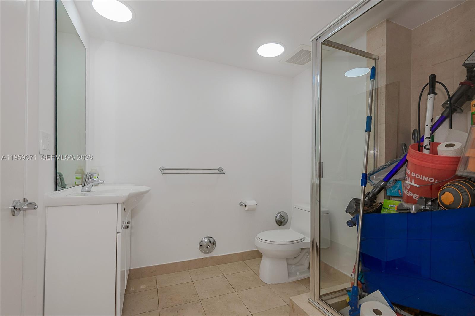 BEACH CLUB CONDO - Residential