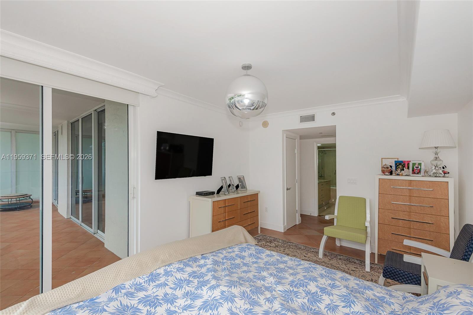 BEACH CLUB CONDO - Residential