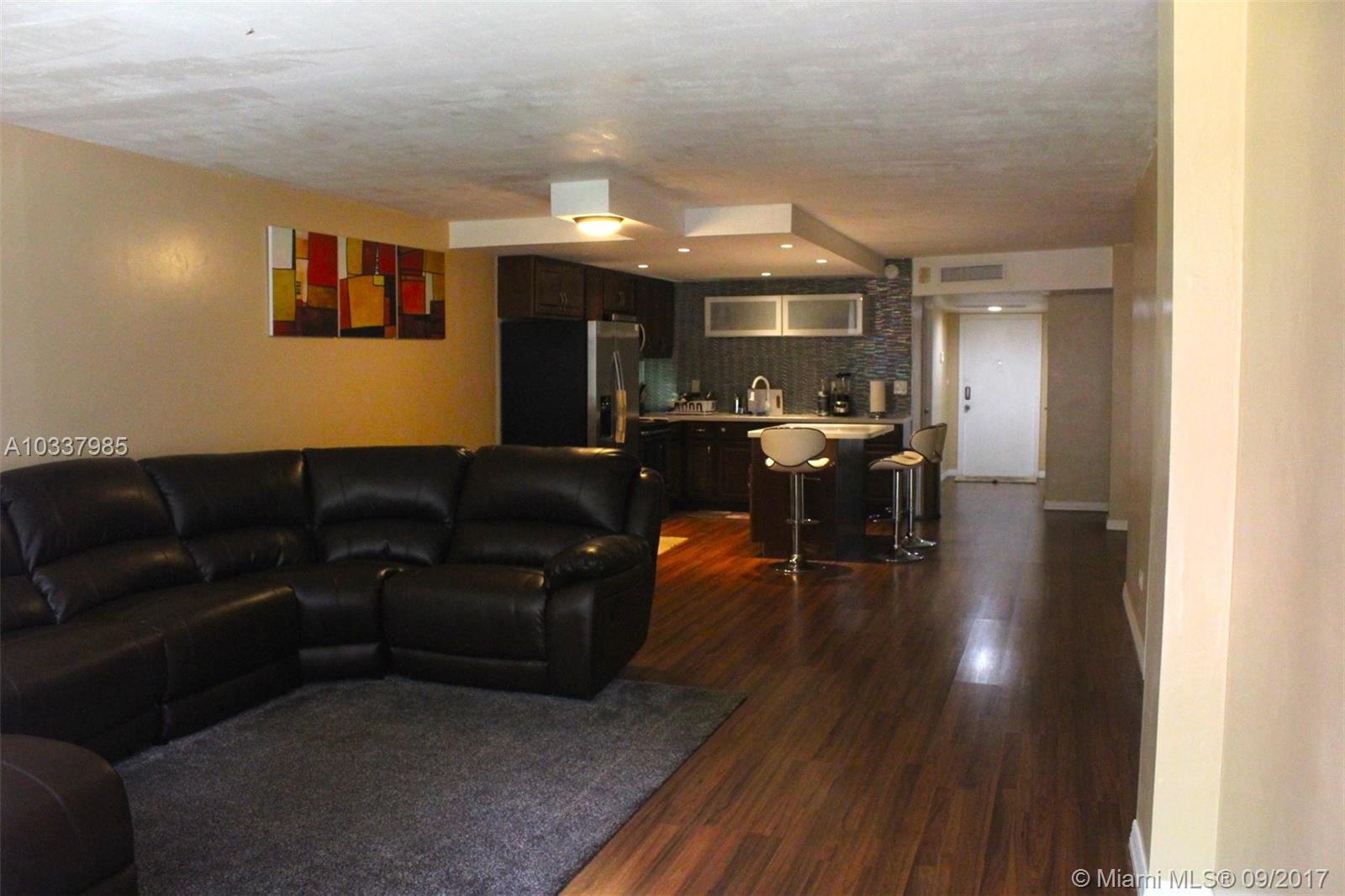 ROYAL OAKS CONDO - Residential Lease