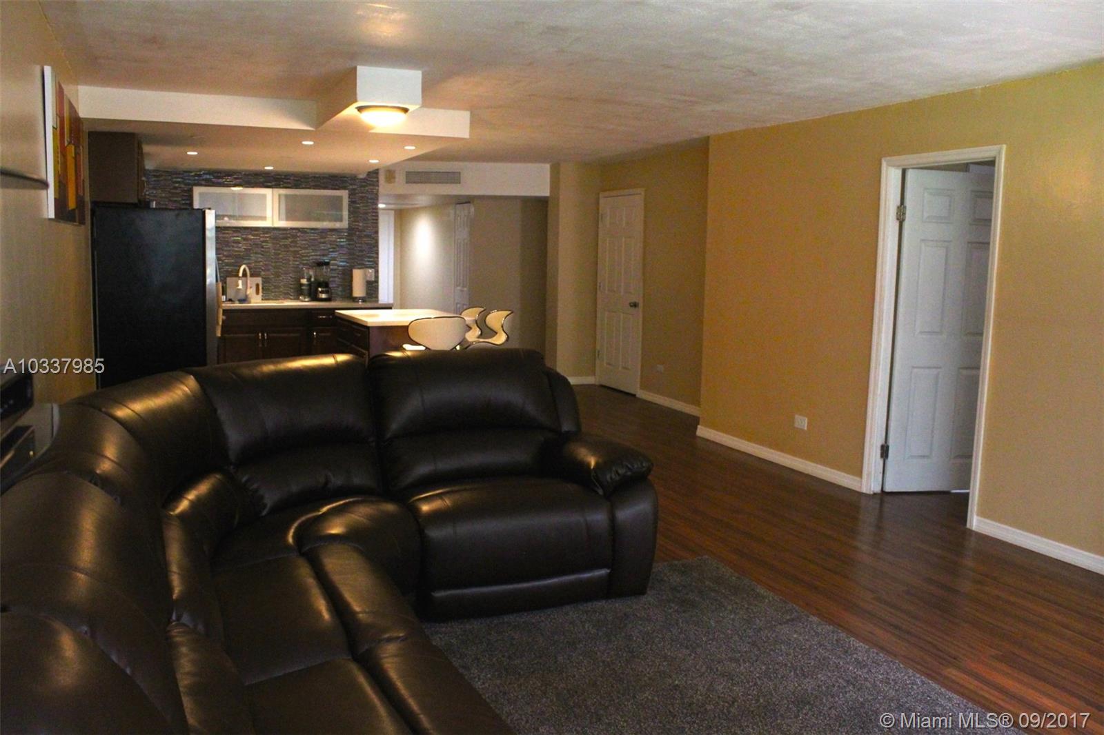ROYAL OAKS CONDO - Residential Lease