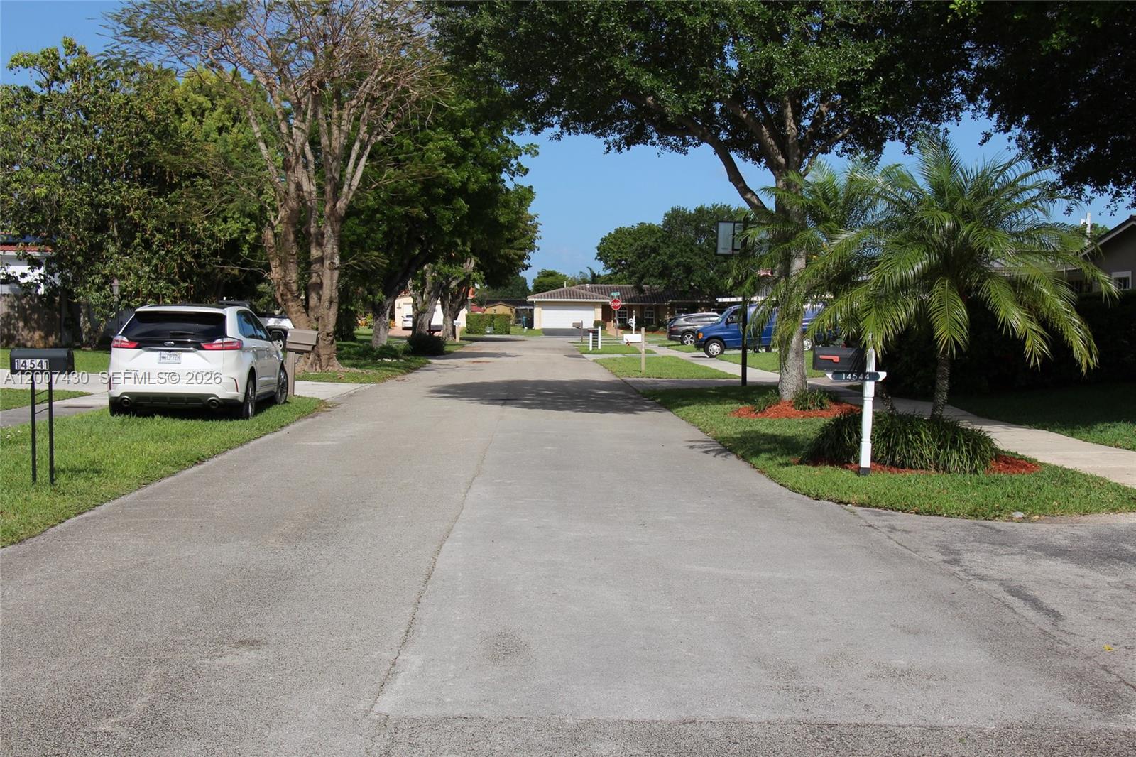 KENDALE LAKES SEC EIGHT - Residential