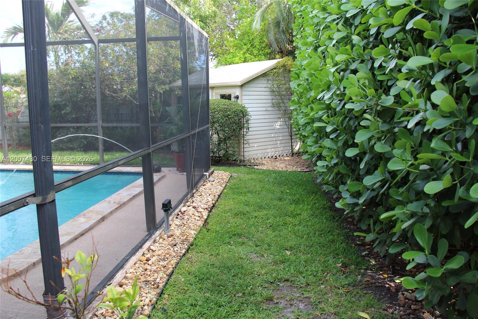 KENDALE LAKES SEC EIGHT - Residential