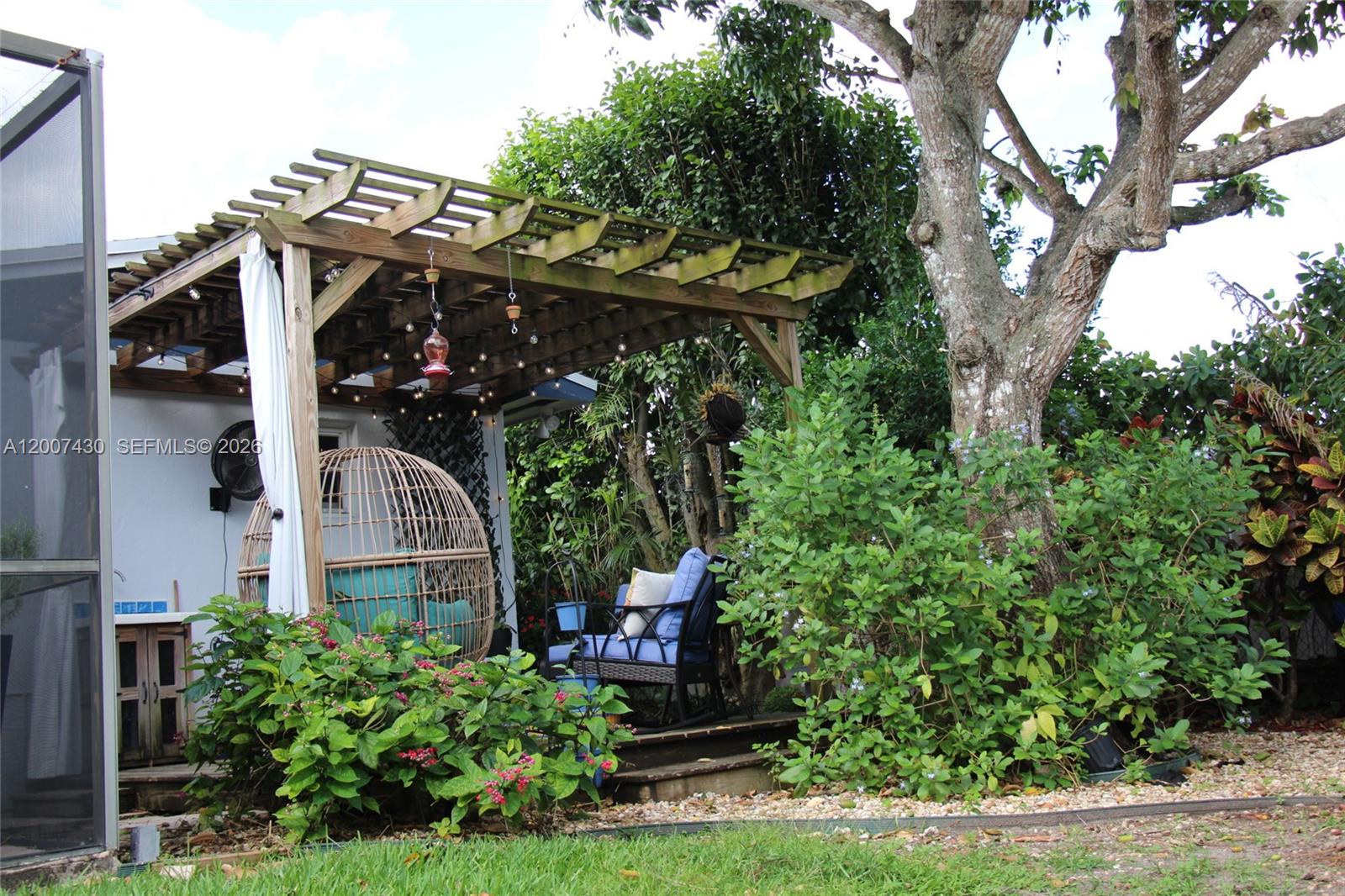 KENDALE LAKES SEC EIGHT - Residential