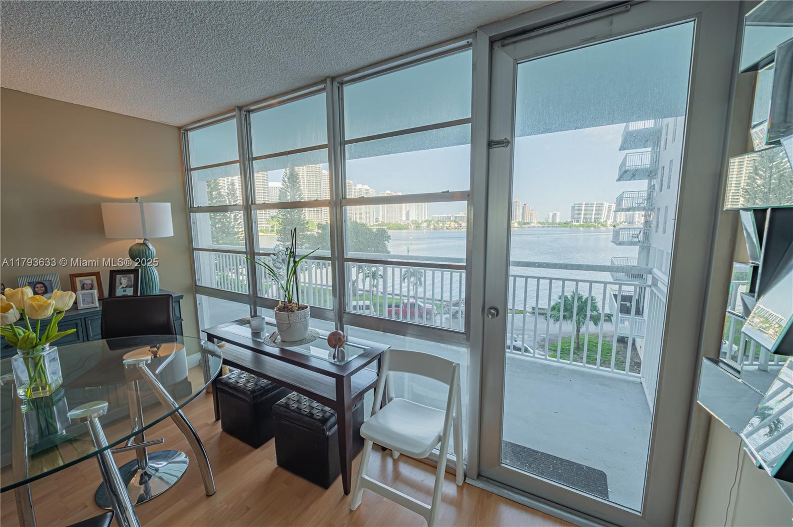 WINSTON TOWERS 500 CONDO - Residential