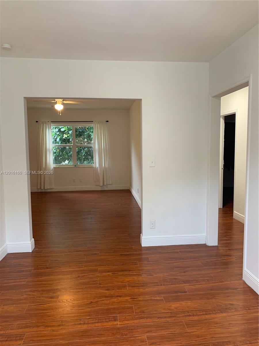 SHORES PLAZA EAST CONDO - Residential