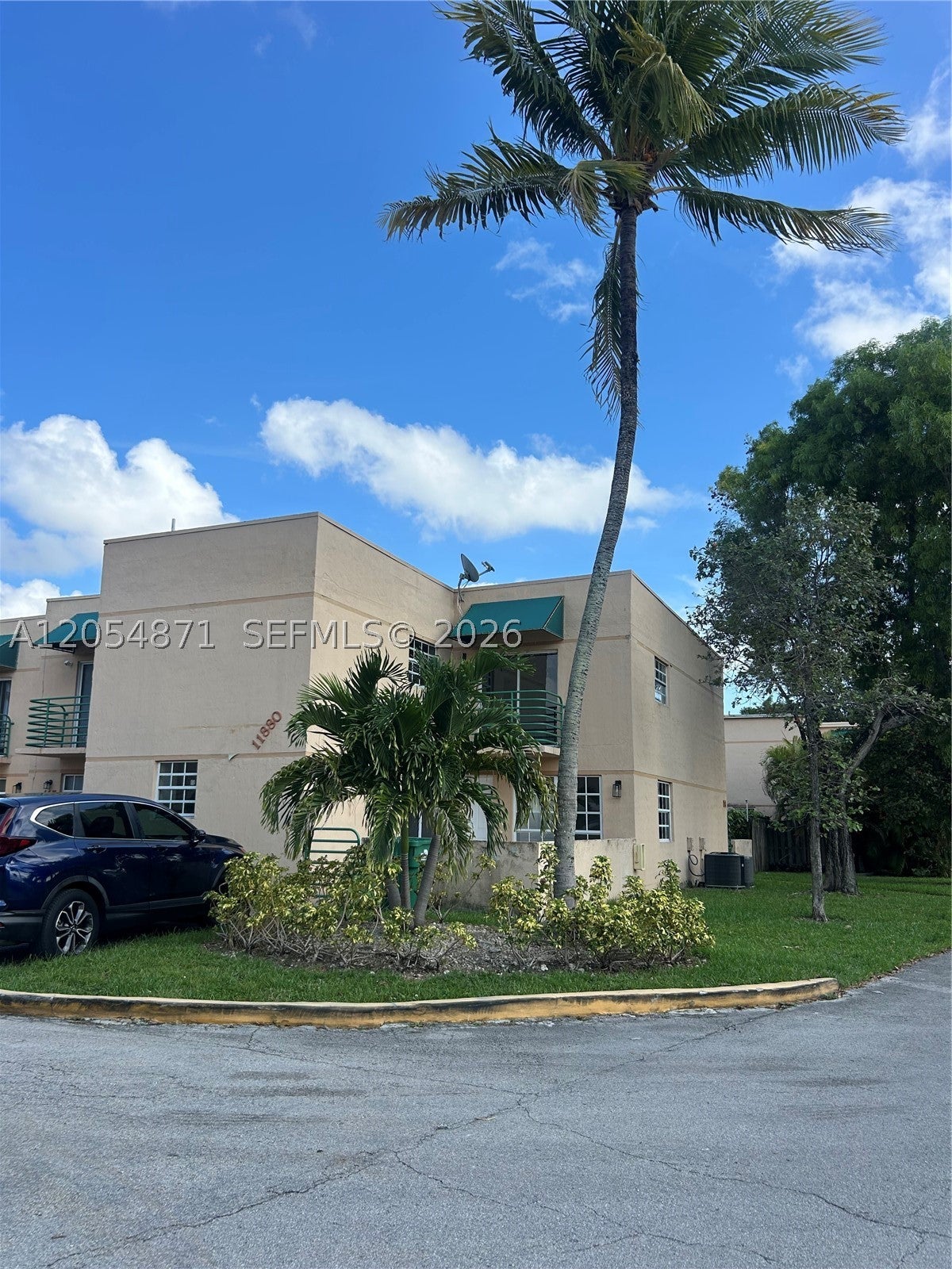11880 SW 19th Ter 113