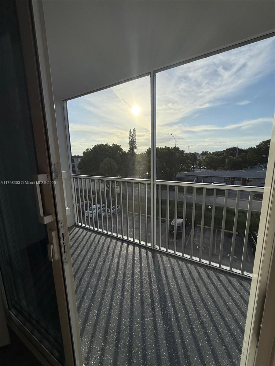Spacious 1 bed/1bath in a great location, close to main expressways, shopping 10 mins from the beach. New Flooring and painting, large screened balcony in a very quiet neighborhood, tenant occupied, paying $1,600 monthly. Perfect for investors!
Building is going under renovations, High Impact glass windows, new balconies and fresh paint.
Motivated Seller