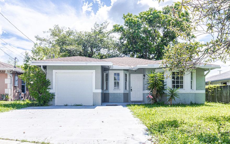 Welcome to your new home build in 2003. 3/2 family home spacious backyard with 2 mango tree. Convenient located close to shopping, schools. Perfect for families.