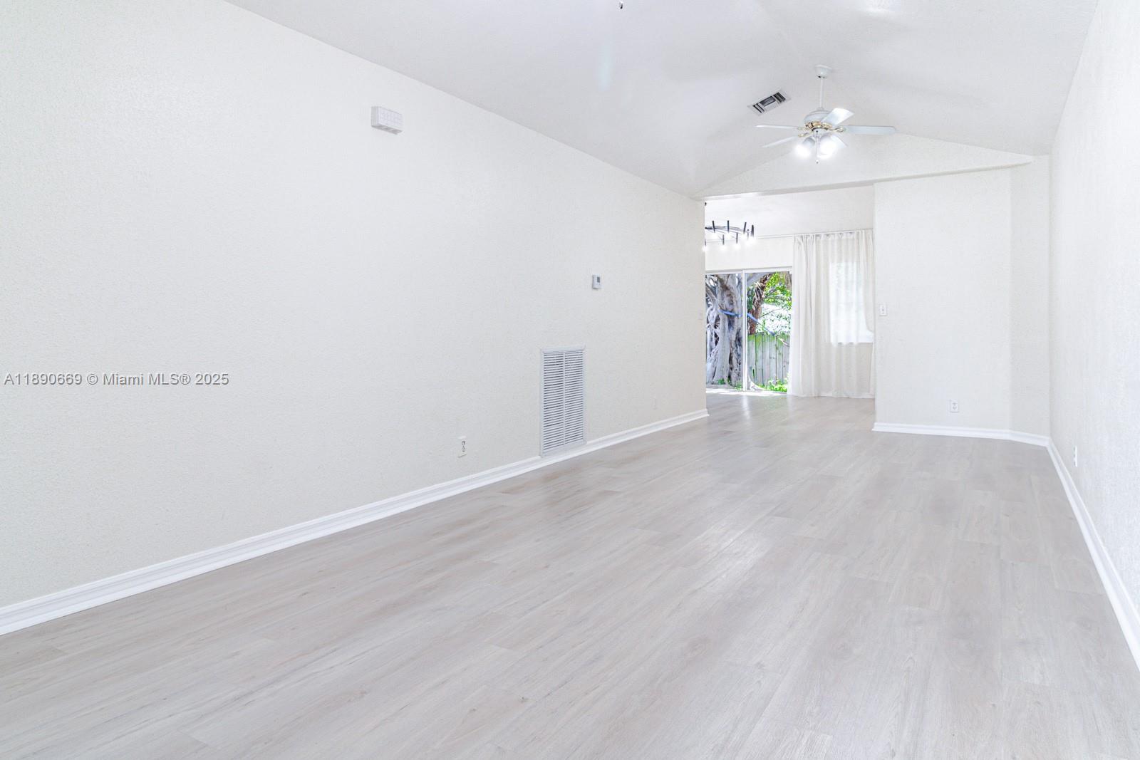 TOWN OF MODELO (DANIA) B- - Residential Lease