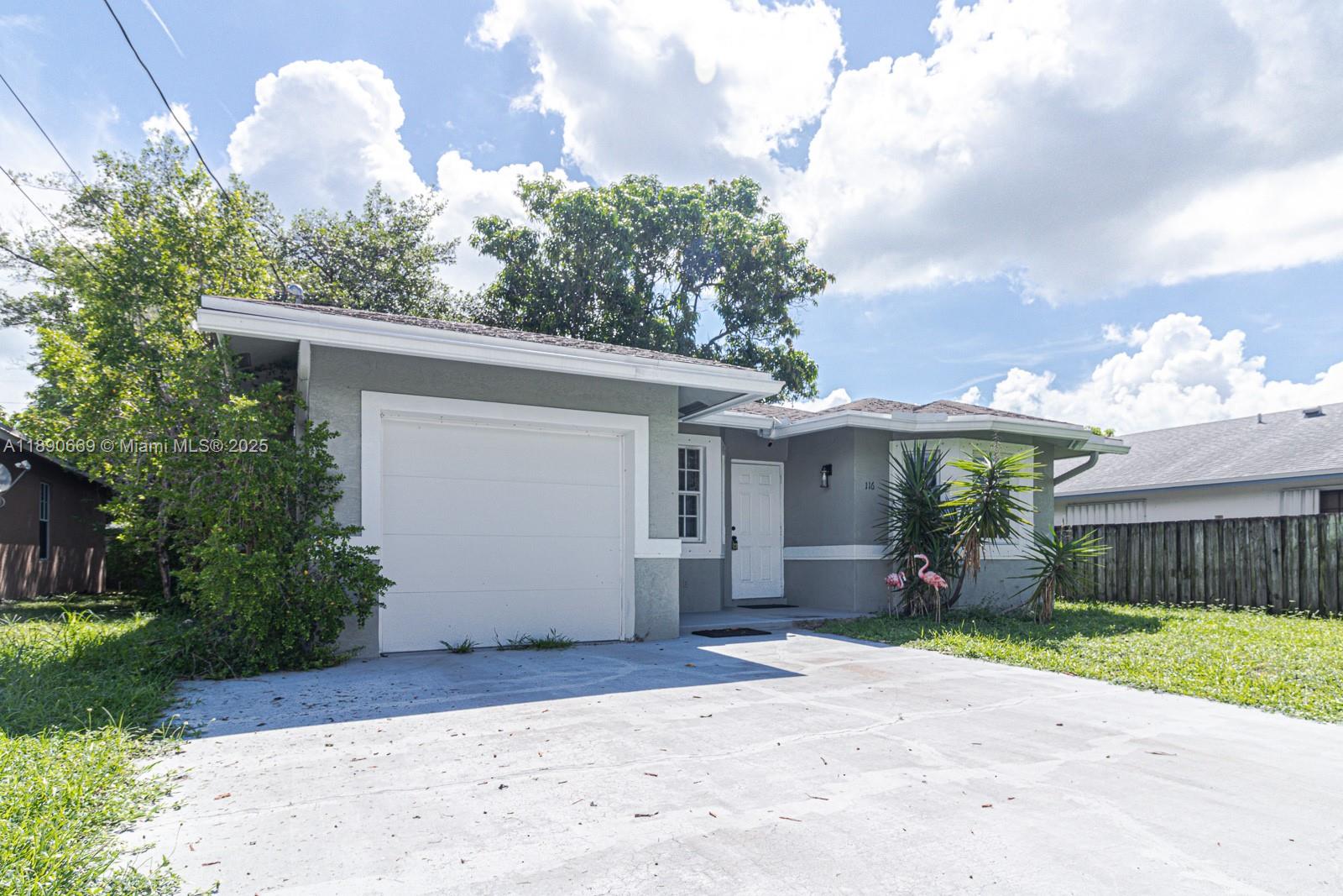 TOWN OF MODELO (DANIA) B- - Residential Lease