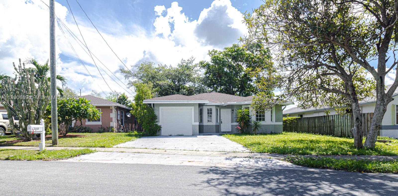 TOWN OF MODELO (DANIA) B- - Residential Lease