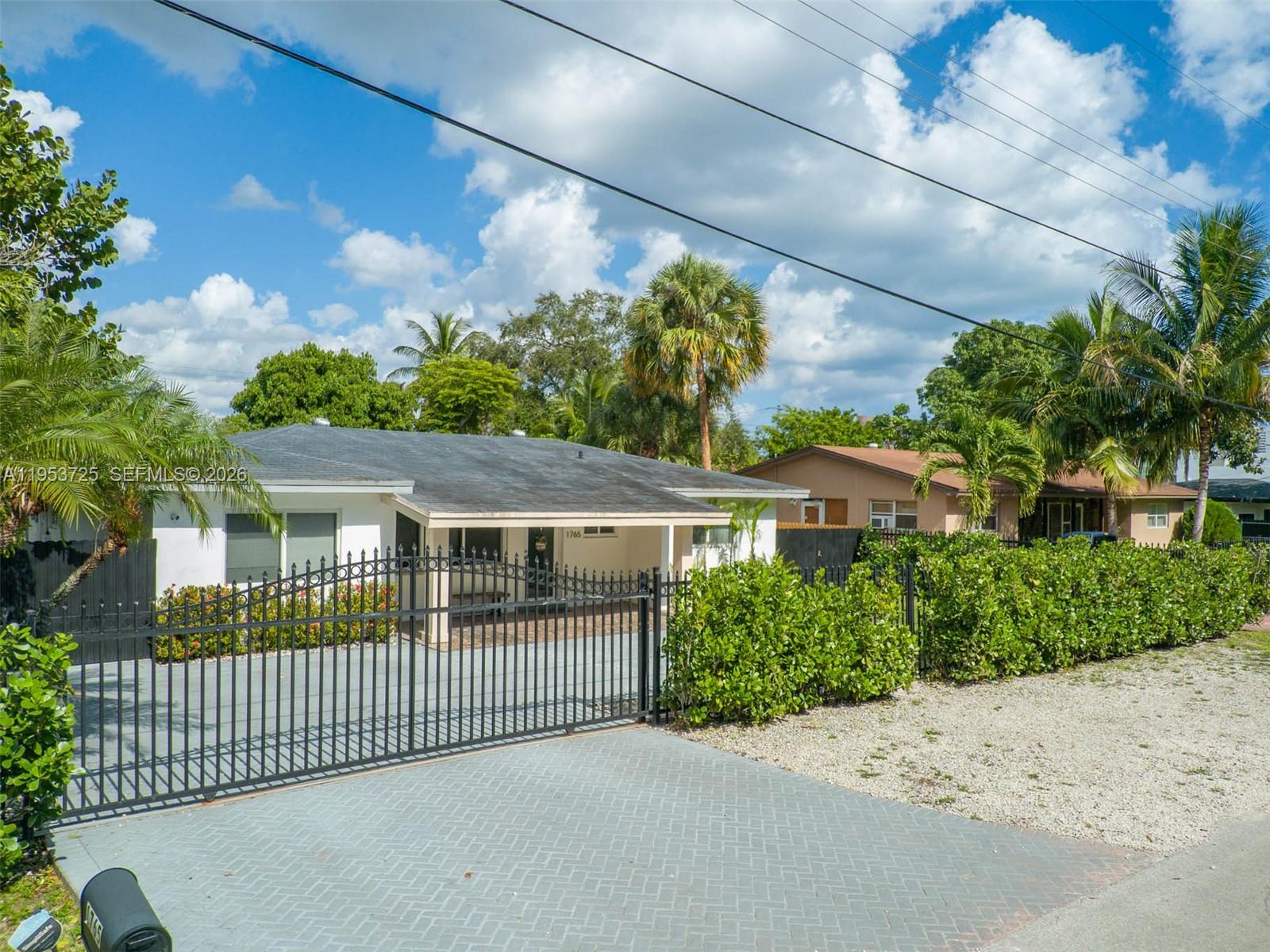 ARCH CREEK ESTATES - Residential