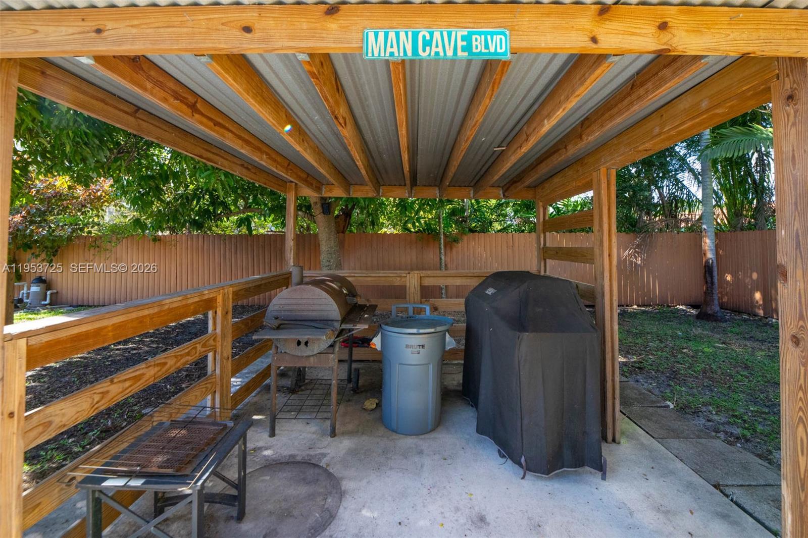 ARCH CREEK ESTATES - Residential