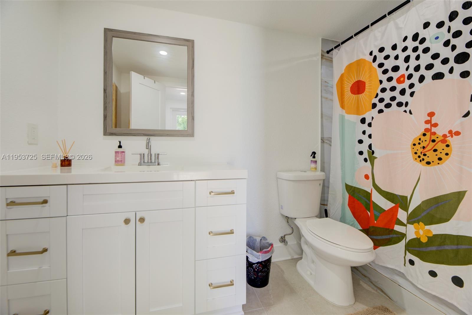 ARCH CREEK ESTATES - Residential