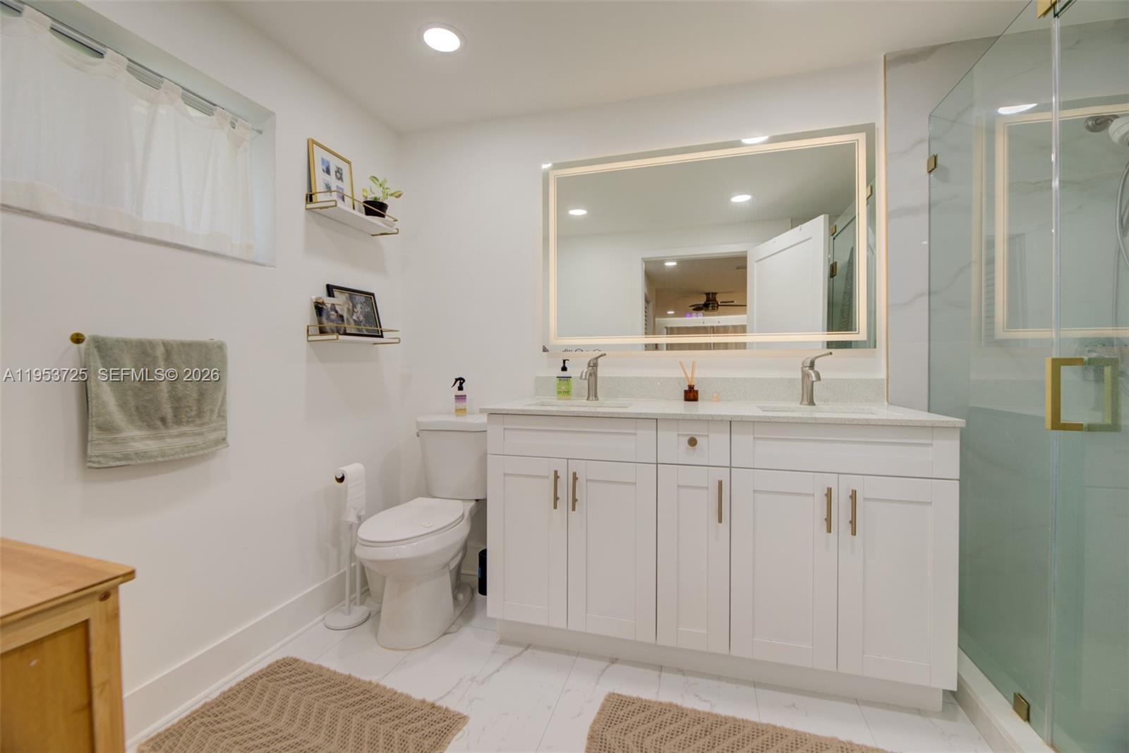 ARCH CREEK ESTATES - Residential