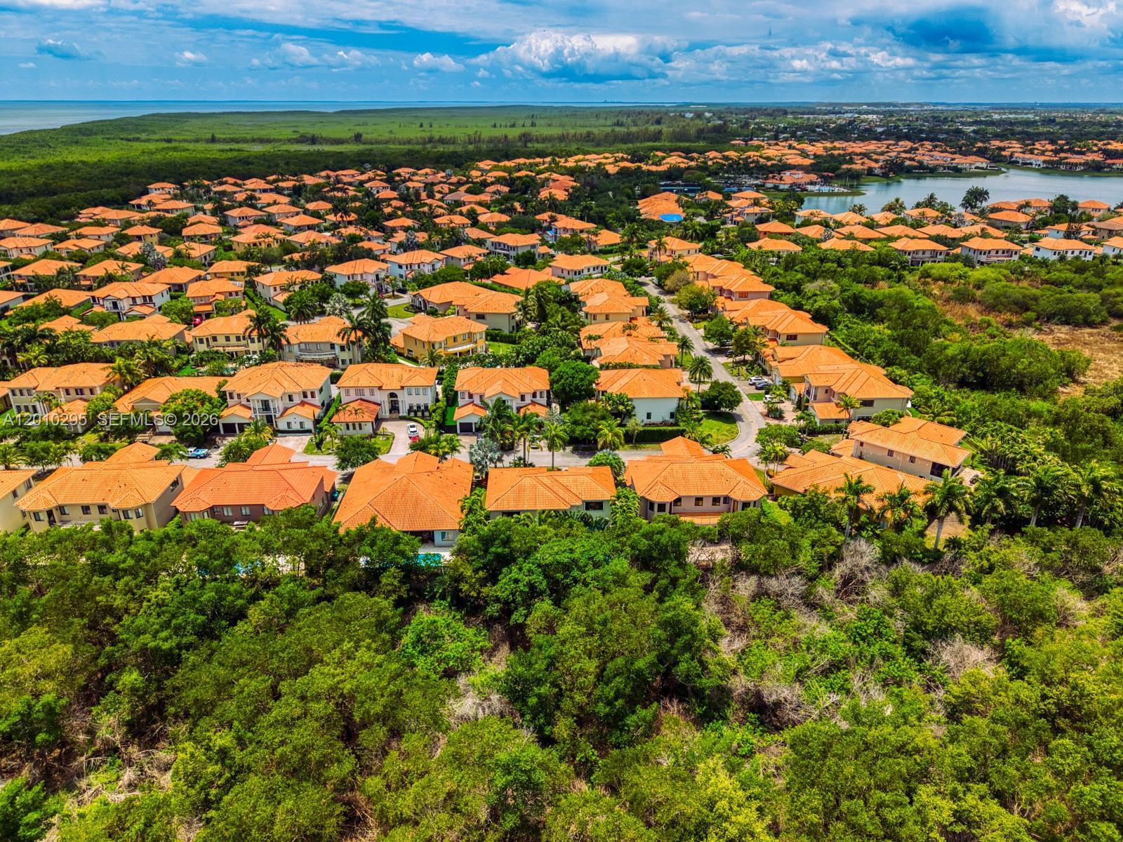 CUTLER CAY - Residential