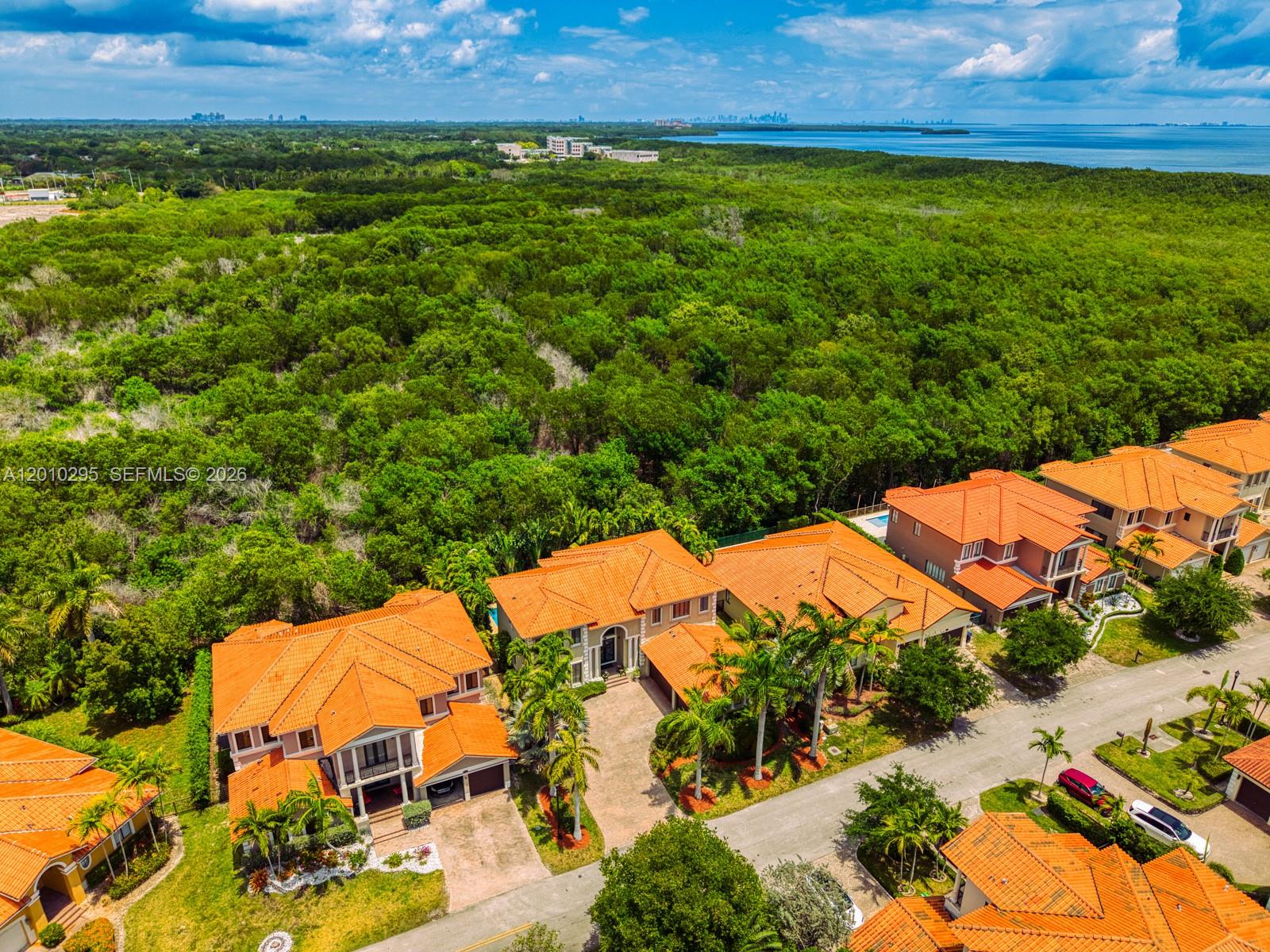 CUTLER CAY - Residential