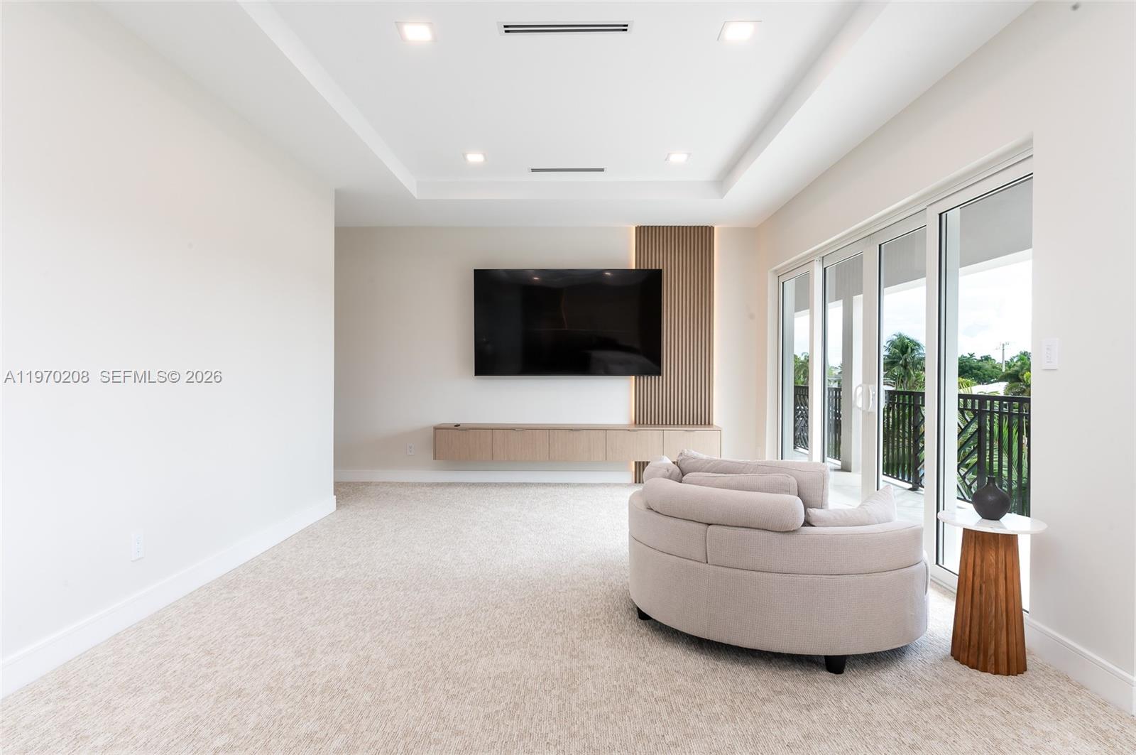 VENETIAN ISLES 1ST SEC - Residential