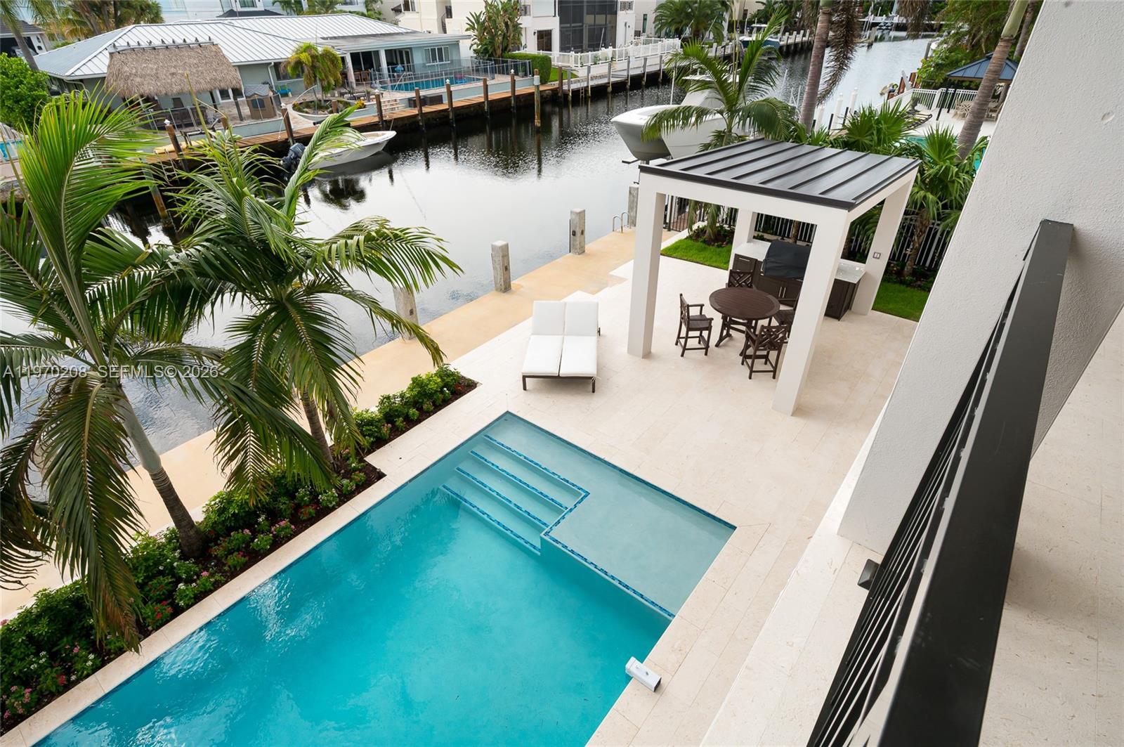 VENETIAN ISLES 1ST SEC - Residential