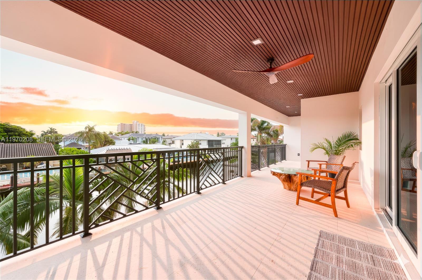 VENETIAN ISLES 1ST SEC - Residential