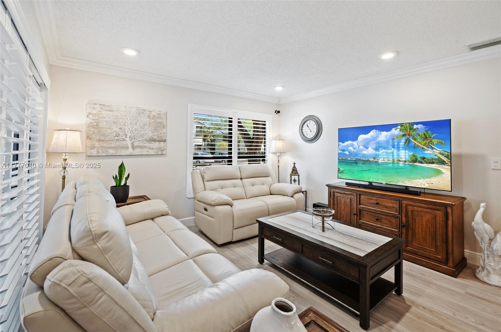 4075 N Carambola Cir N 0000