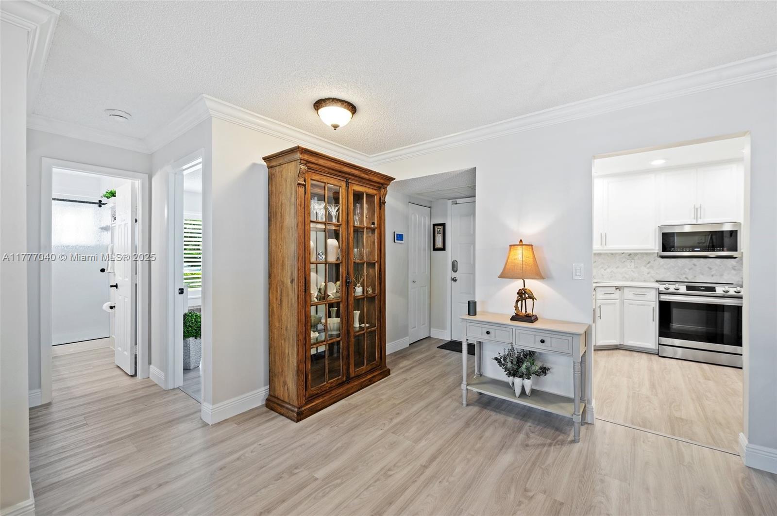 4075 N Carambola Cir N 0000