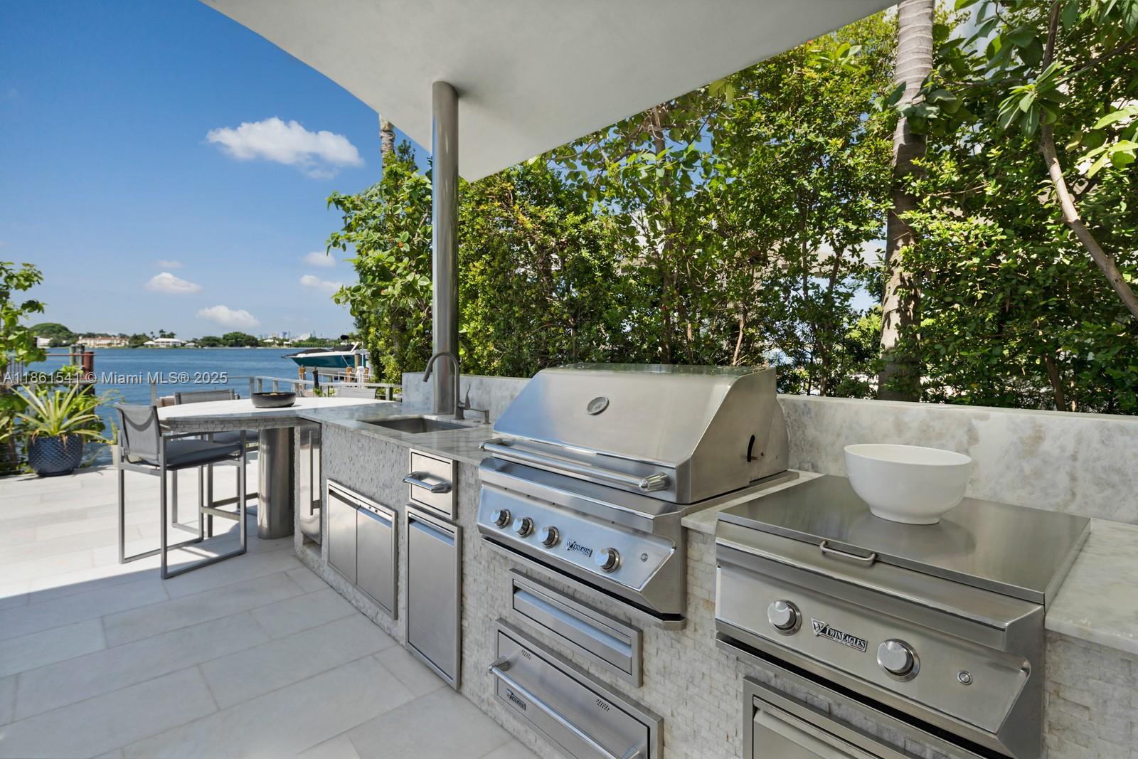 BISCAYNE POINT - Residential