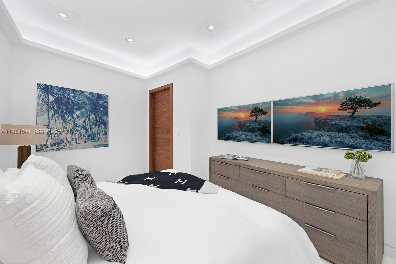 BISCAYNE POINT - Residential