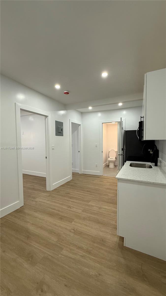 LAWRENCE ESTATE EAST ADDN - Residential Lease