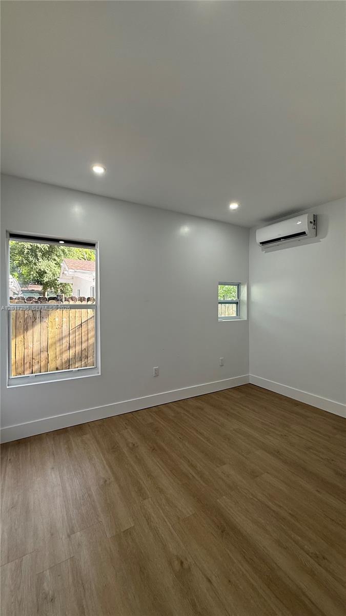 LAWRENCE ESTATE EAST ADDN - Residential Lease