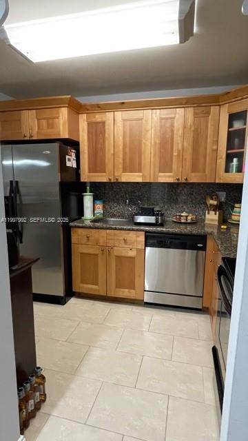 RACQUET CLUB APTS 3 AT BO - Residential Lease