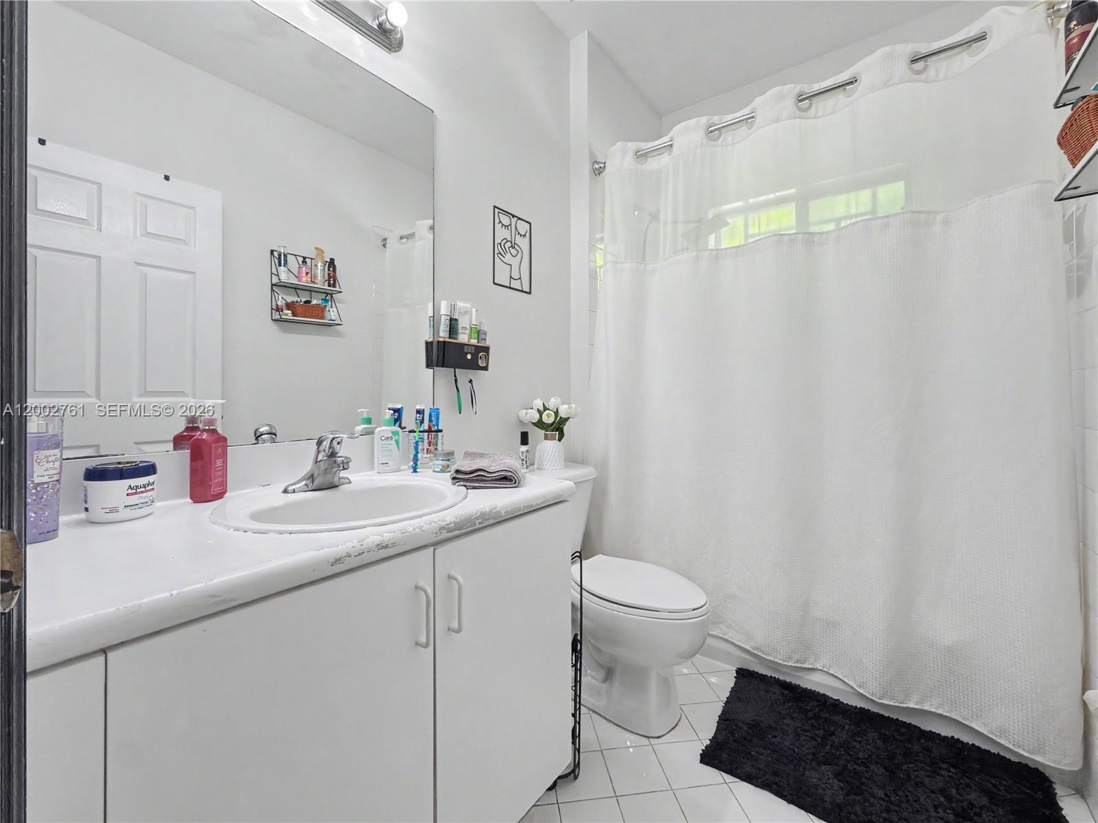 BISCAYNE DRIVE ESTATES - Residential