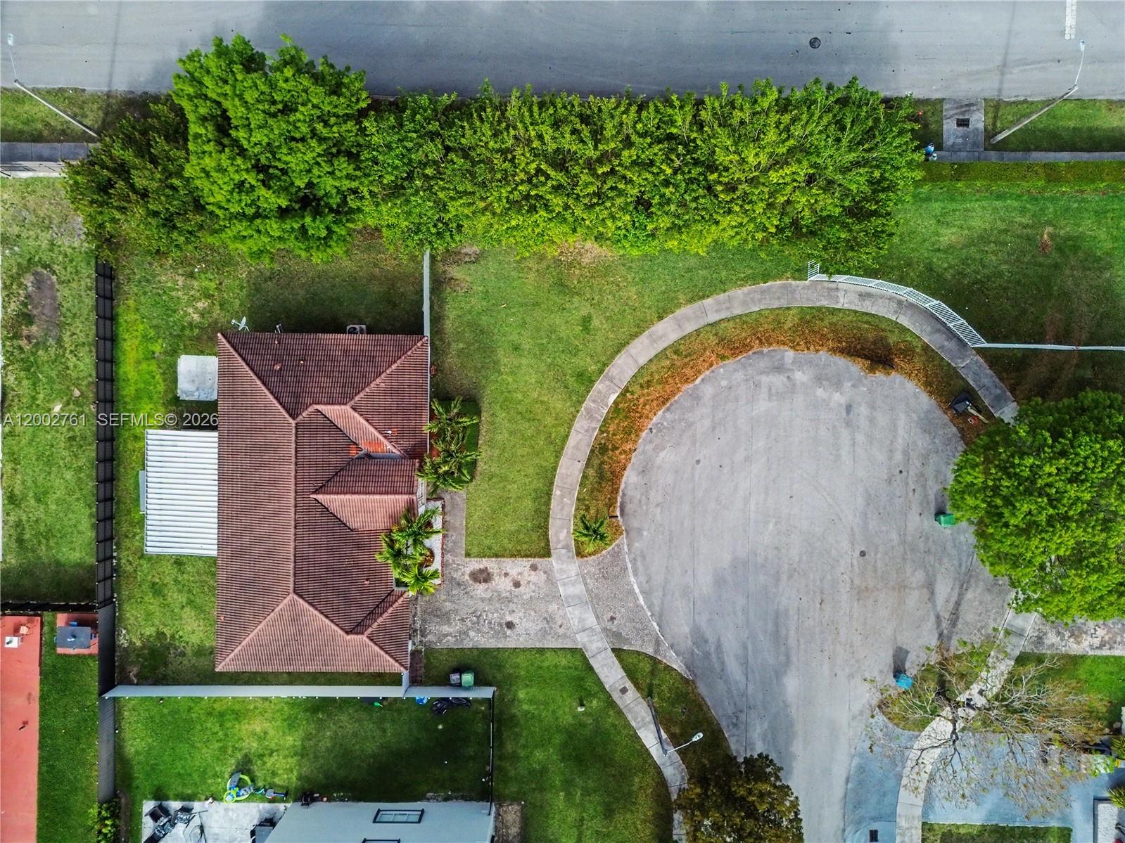 BISCAYNE DRIVE ESTATES - Residential