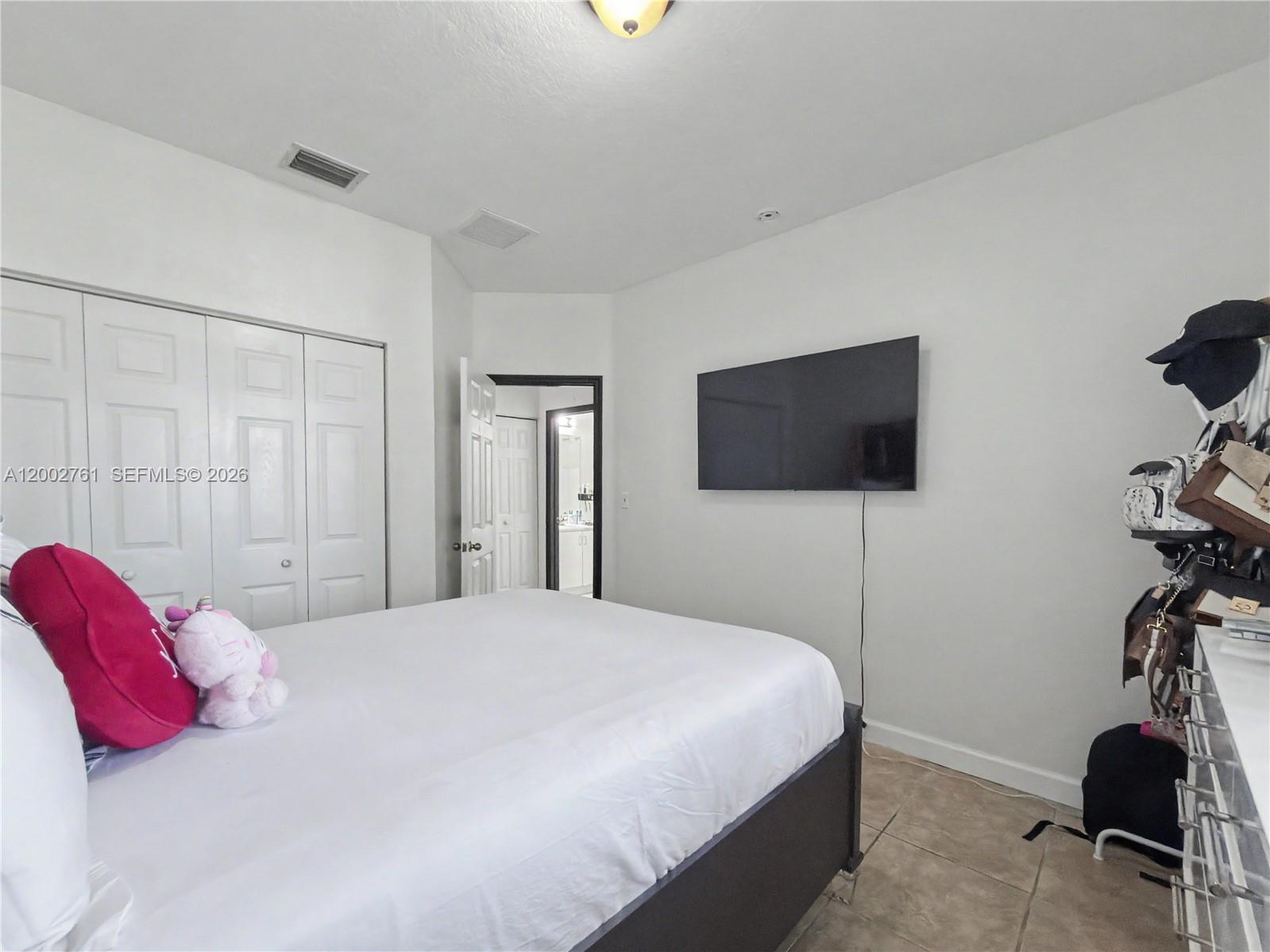 BISCAYNE DRIVE ESTATES - Residential