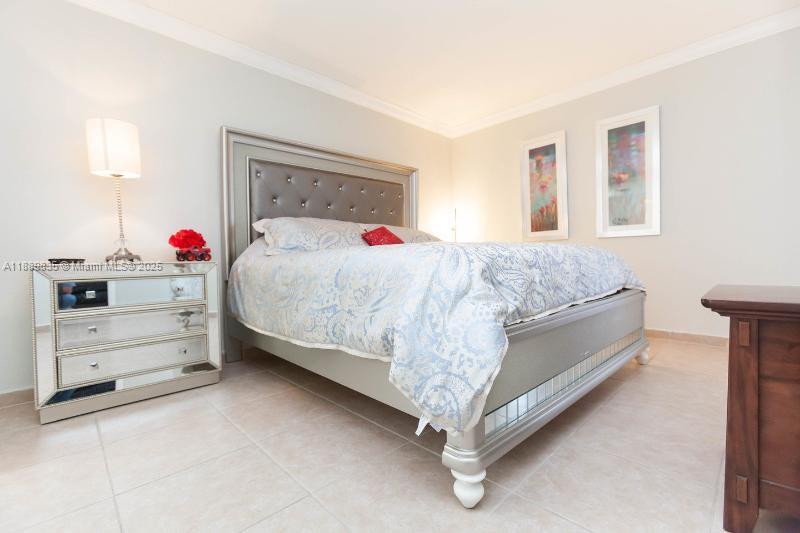LA RIVE GAUCHE CONDO - Residential Lease