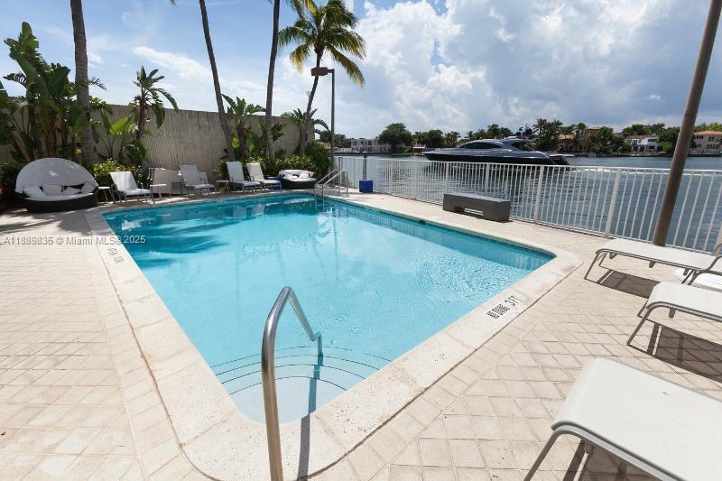 LA RIVE GAUCHE CONDO - Residential Lease