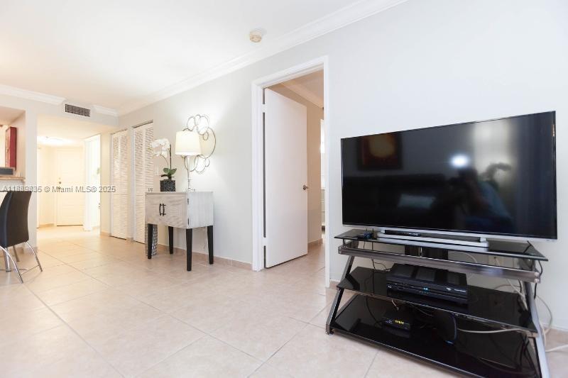 LA RIVE GAUCHE CONDO - Residential Lease
