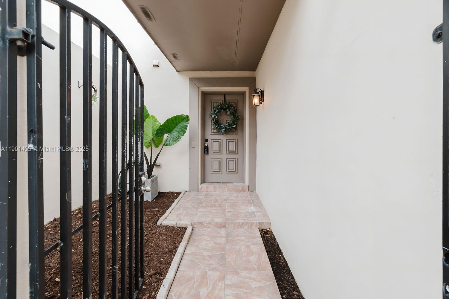 CREEKSIDE VILLAS SEC TWO - Residential